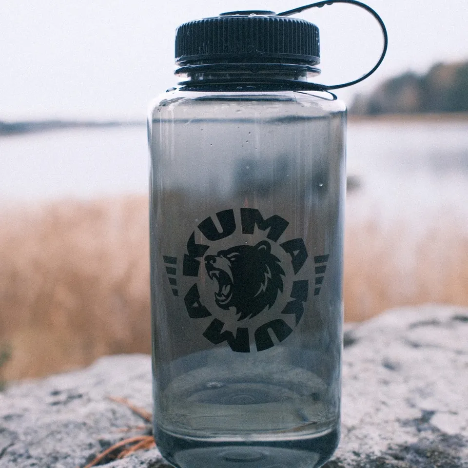 Kuma Lodge Water Bottle gourde grise 1000 ml