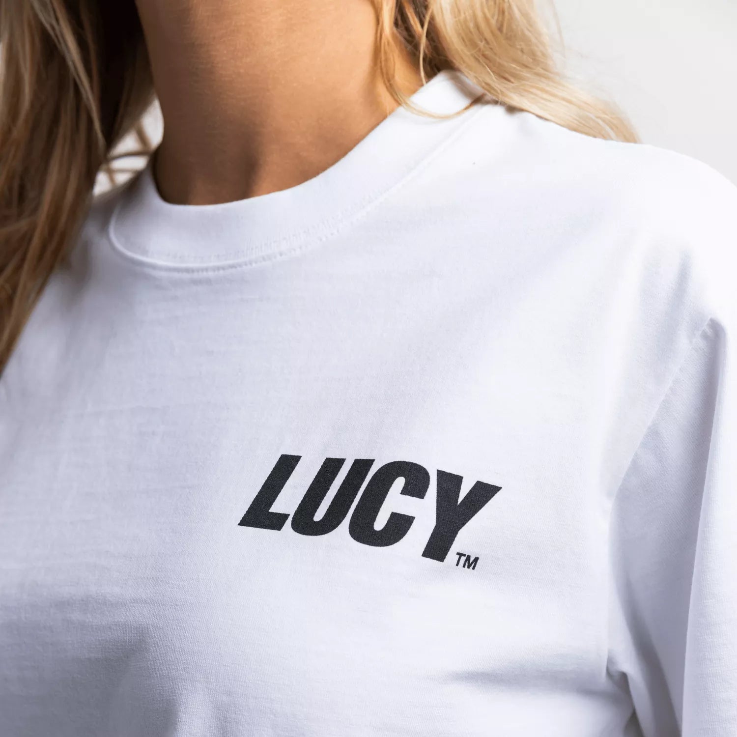 Lucy White Box Logo T t-shirt blanc logo avant dos